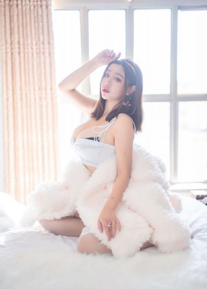 亚洲七七久久综合桃花-迅雷会员电影未删减版