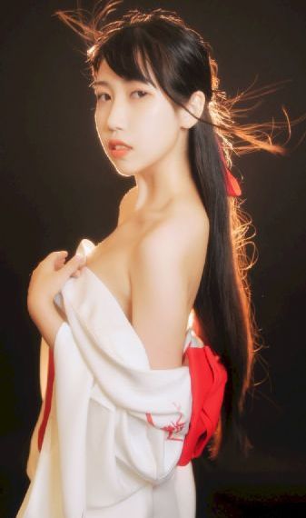 ass婷婷玉立大美女pics-免费国语免费国语